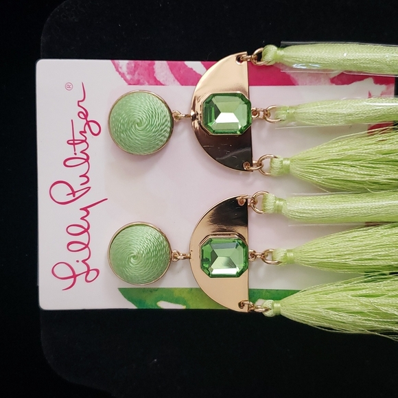 Gorgeous statement earrings - Picture 2 of 3